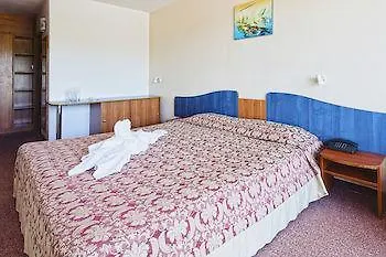 Отель Amfora 3*